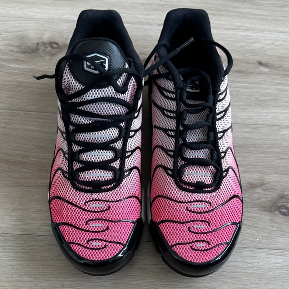 Nike Other - Nike Air Max Plus Mens Size12 Athletic Shoes HF3837-600 Sunset Pulse/Black /Pink